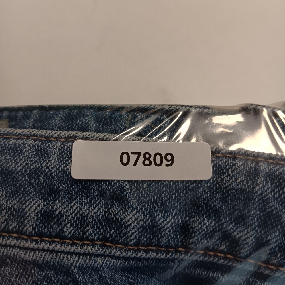 Torrid Capri Jean Womens 18 Blue Button Fly Raw Hem Stretch 17223388 - Picture 10 of 10